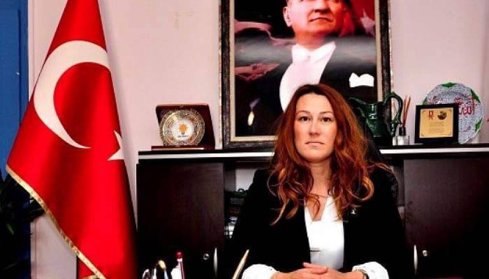 AK Parti Çanakkale İl Başkanı Yeşim Karadağ “TİYATRO İZLEDİK!”