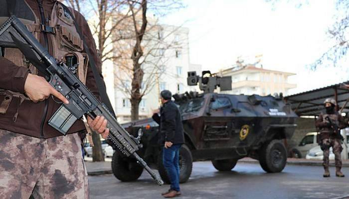  Kaçan teröristler didik didik arandı
