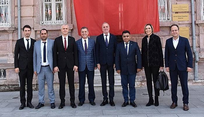 TÜRSAB Çanakkale Körfez Bölge Temsil Kurulunda Kemal Dokuz'a ziyaret