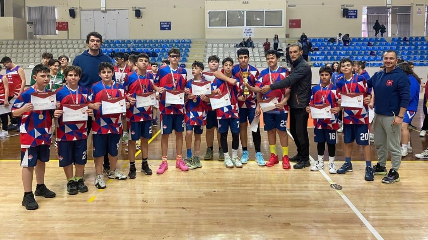 Çanakkale’de Basketbol Yıldız Kız ve Erkek İl Birinciliği Heyecanı Sonuçlandı