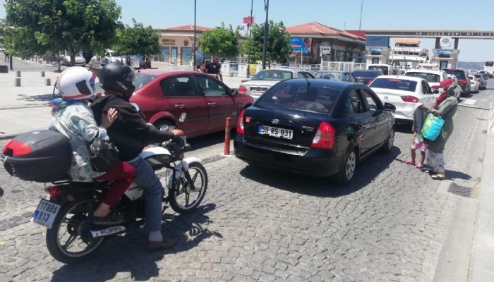 Kurban bayramı yaklaştı feribot kuyruğu arttı