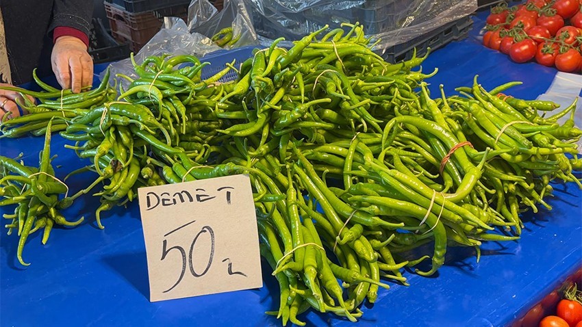 Pazarda yeni dönem: Biber artık demetle satılıyor
