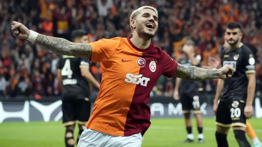 Galatasaray, Alanyaspor'u 4 golle geçti