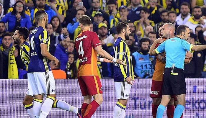 Serdar Aziz'in burnunda kırık tespit edildi