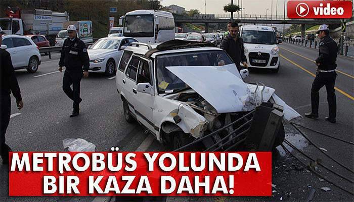 Metrobüs yolunda bir kaza daha