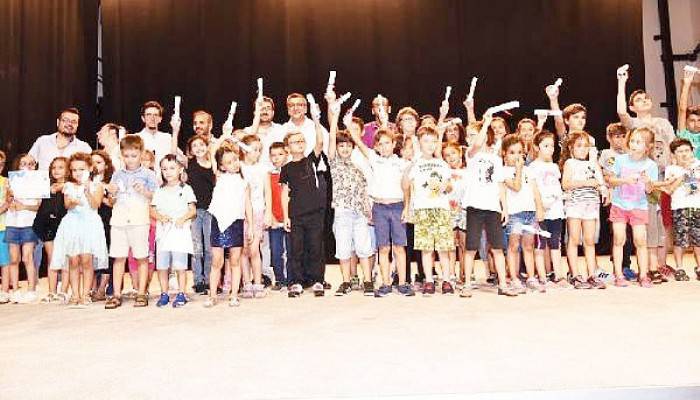 Çan Belediyesi Çocuk Ve Kültür Evi Yaz Kurslarında 60 Öğrenci Mezun Oldu
