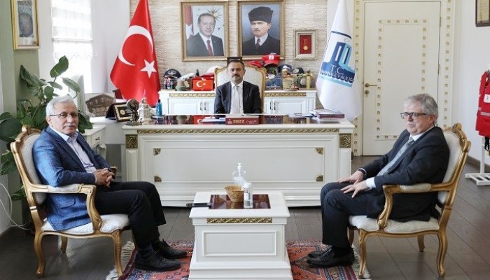 Başkanlık Müftüsü Abdülkadir Keşvelioğlu, Vali Aktaş’ı ziyaret etti