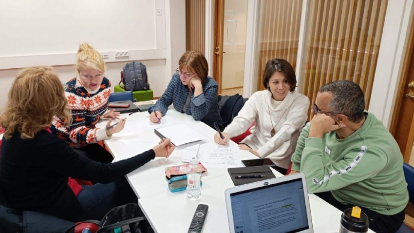 Çanakkaleli Öğretmenler Finlandiya’da Akran Zorbalığı Eğitimine Katıldı