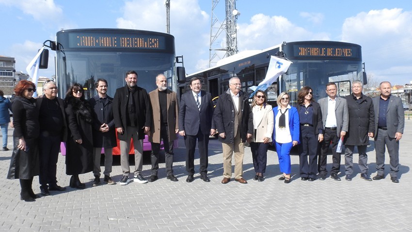 Çanakkale Belediyesi'nde 4 yeni otobüs daha hizmete girdi (videolu)