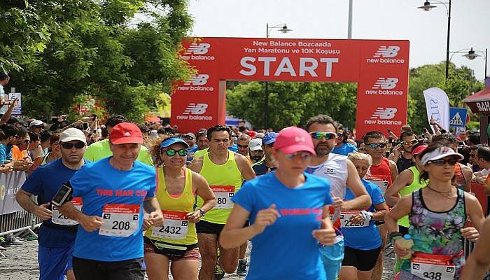 Bozcaada Yarı Maratonu’nda 3 Bin Kişi Koştu