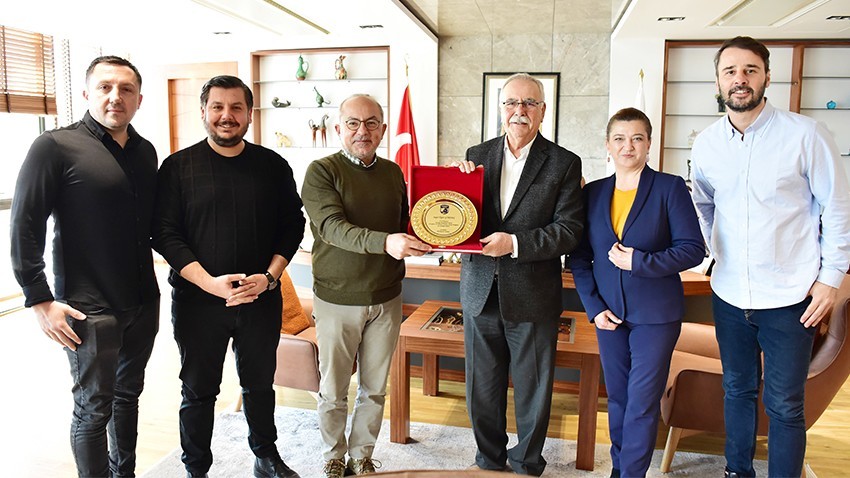 Çanakkale Belediyespor Kulübü Yönetiminden Başkan Gökhan'a teşekkür ziyareti