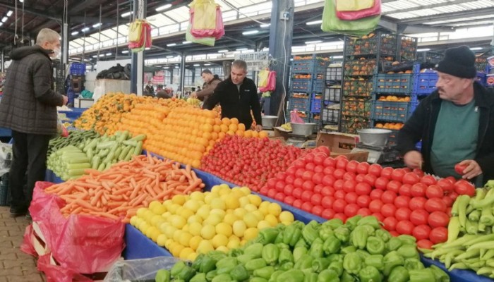 Pahalılık Pazara da Yansımaya Başladı