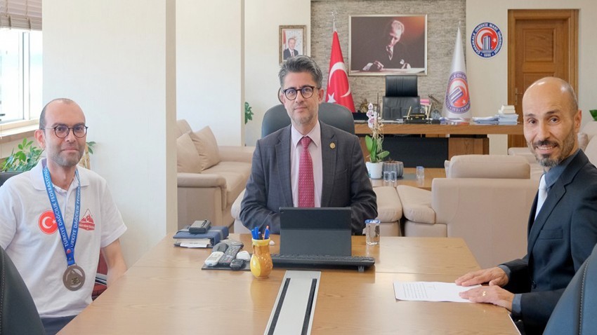 ÇOMÜ’lü Öğrenci Türkiye Üçüncüsü Oldu