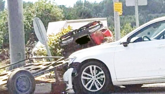  Umurbey ve Ayvacık’ta Trafik Kazası 