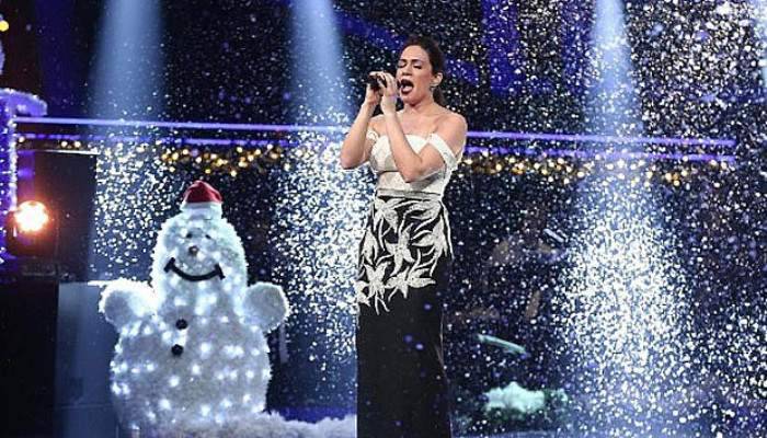  Özge Borak annesi için dua istedi