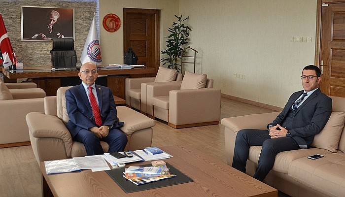 Çanakkale İdare Mahkemesi Başkanı Güney Akçer’den, Rektör Prof. Dr. Sedat Murat’a Ziyaret