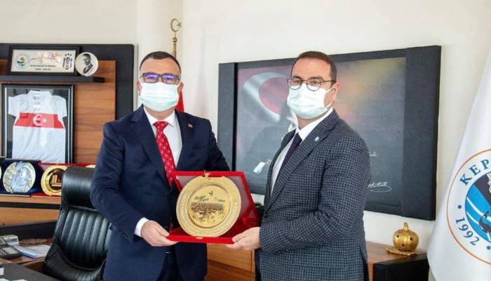 Uz’dan Kepez’de başkana ve esnafa ziyaret
