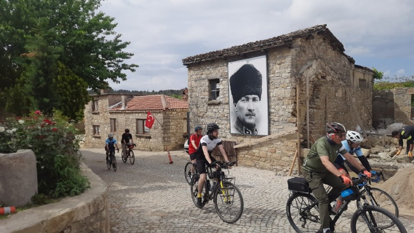 Zeliha Güneş'in Anısına Anma Töreni Düzenlediler