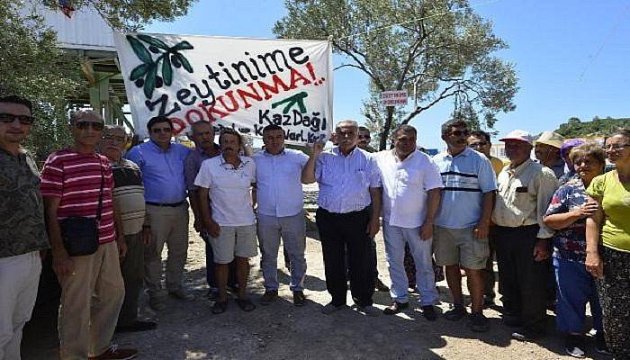 Gülpınar'daki zeytin nöbetine destek geldi