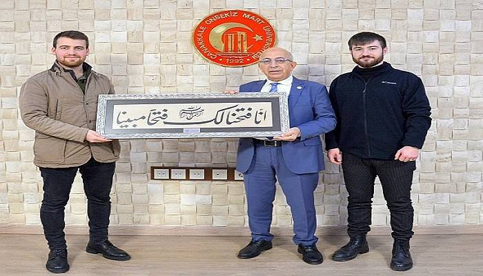 Sosyal Sorumluluk Topluluğundan Rektör Prof. Dr. Sedat Murat'a Ziyaret