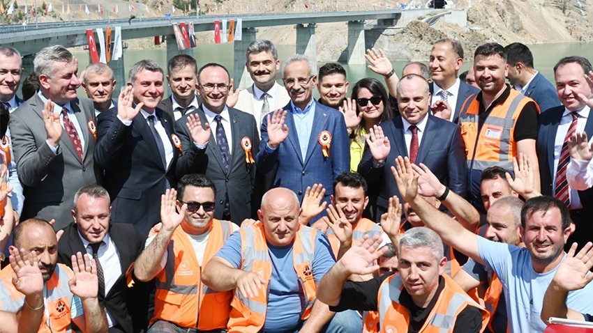 Yusufeli-Artvin Arasında 95 Dakika Süren Yolculuk Süresi 70 Dakikaya İndi