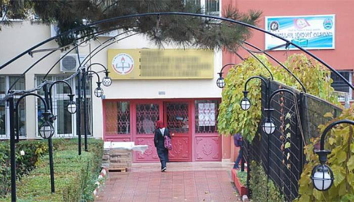 Kız lisesinde taciz iddiası