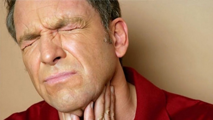 Uzun süre devam eden boğaz ağrısına dikkat
