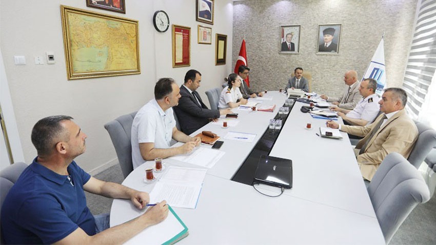 Vali Aktaş başkanlığında sınav koordinasyon toplantısı yapıldı