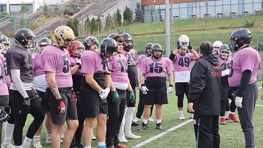 Milli Forma İçin 26 Sporcu Güzelyalı’da Ter Döktü