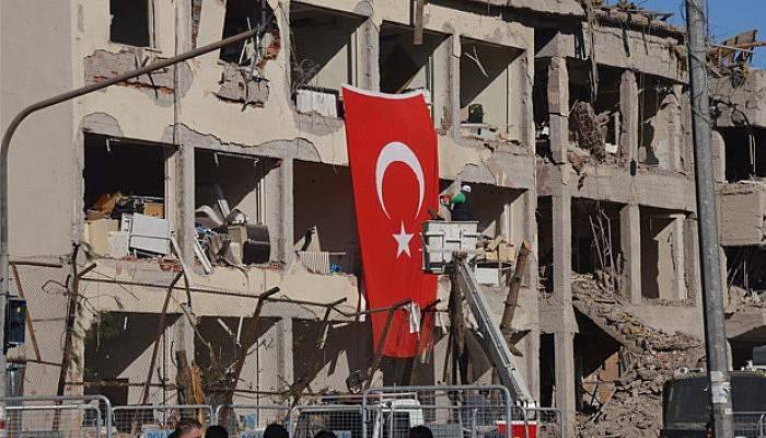 Diyarbakır’daki patlamada şehit sayısı 11’e yükseldi