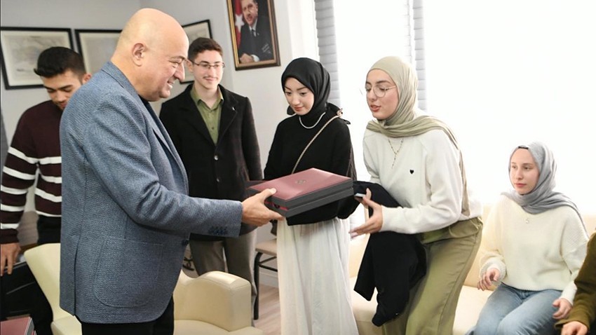 Milletvekili Ayhan Gider ziyaretçilerini ağırladı