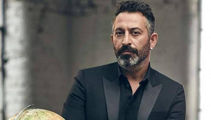 Cem Yılmaz'ın paylaştığı fotoğrafta 'çıplak kadın' detayı