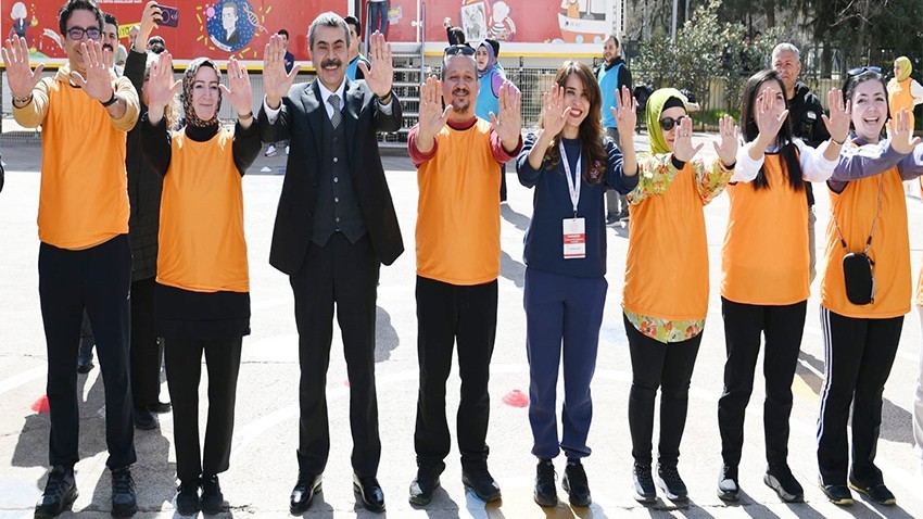 Bakan Tekin: Okullarımızı Cıvıl Cıvıl Hale Getireceğiz