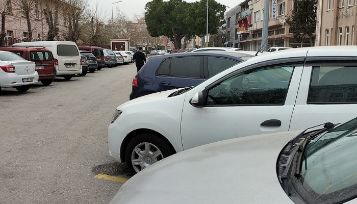 Yağmur Çiseledi Gökten Adeta Çamur Yağdı (VİDEO)