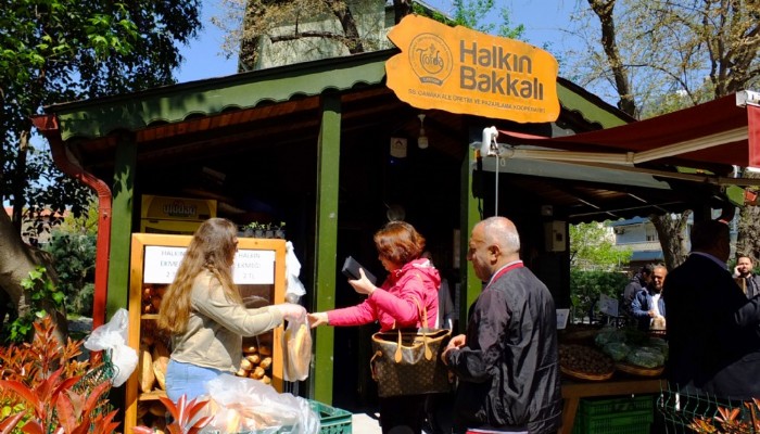 Hem Yerli Üretim Hem Ucuz: Halk Bakkalda Ekmek 2 TL Oldu