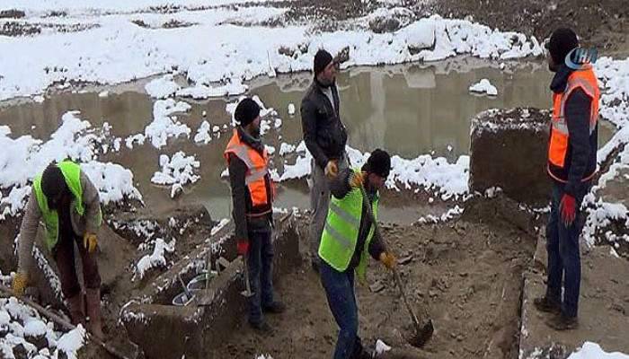 Temel kazısında Roma dönemine ait 2 bin yıllık lahitler bulundu