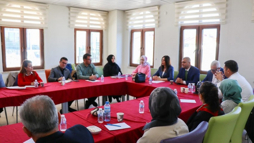 Hedef LGS-YKS Proje Koordinasyon ve İmam Hatip Okulları Müdürleri Toplantısına Katıldı