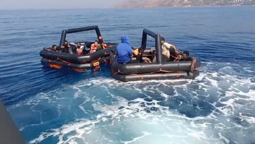18 düzensiz göçmen kurtarıldı