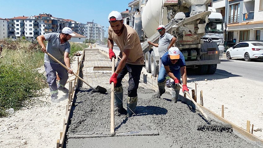 Lapseki’de Belediye Çalışmaları Hız Kesmeden Sürüyor