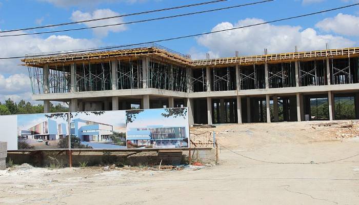 Yenice Devlet Hastanesi inşaatı hızla yükseliyor 