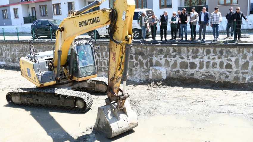 Çınarlı Dere'nin betonlama çalışmaları bayrama kadar tamamlanacak (VİDEO)