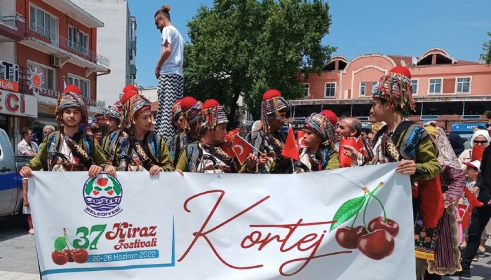 Lapseki Belediyesi 37. Kiraz Festivali başladı