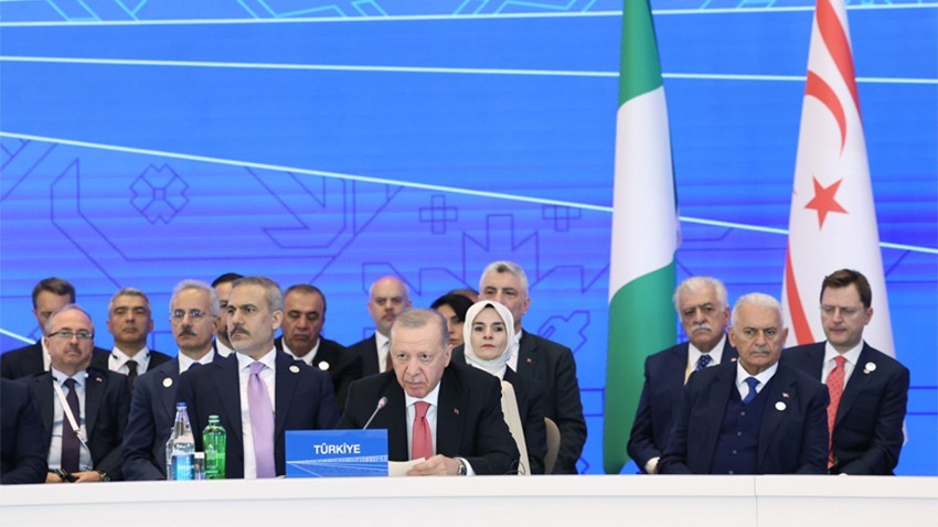 “Ekonomik İşbirliği Teşkilatı’nın başlıca iş birliği alanı olan ekonomi ve ticarette vizyonumuzu daha da geliştirmek mecburiyetindeyiz”