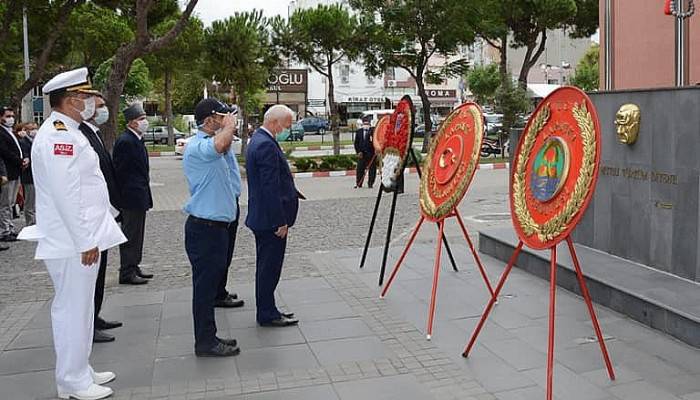 Lapseki'de Gaziler Günü kutlandı   