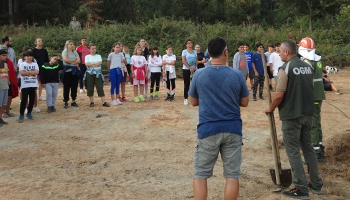 Öğrenciler Yangın Söndürme Tatbikatına Katıldı