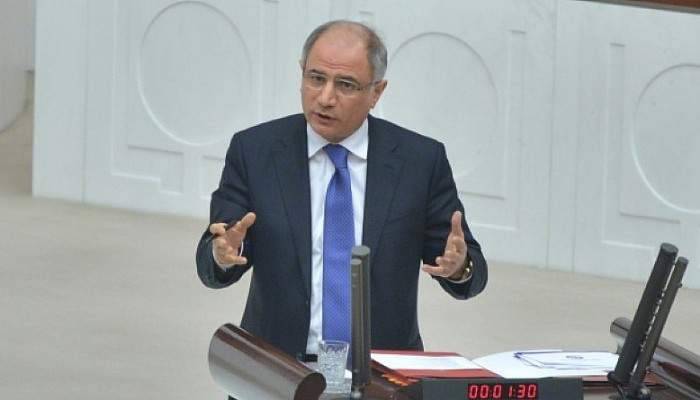 Bakan Ala'dan Suriyelilere vatandaşlık açıklaması