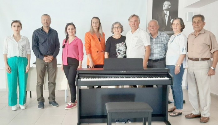 Atan ailesinden anlamlı bağış