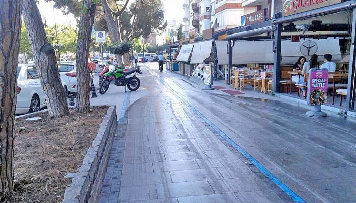 Kordonboyu ve caddeler temizlendi