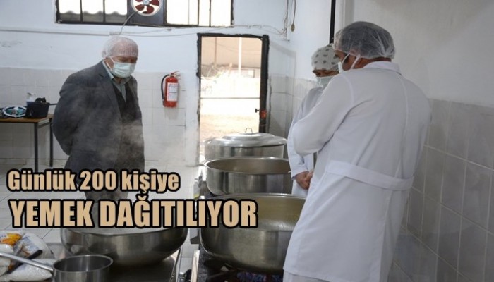 Günlük 200 kişiye yemek dağıtılıyor