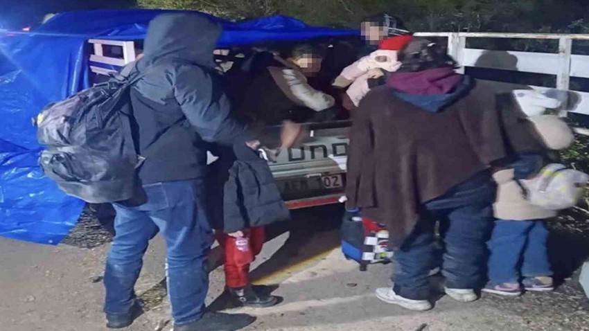 77 Göçmen Yakalandı, 2 Organizatör Tutuklandı